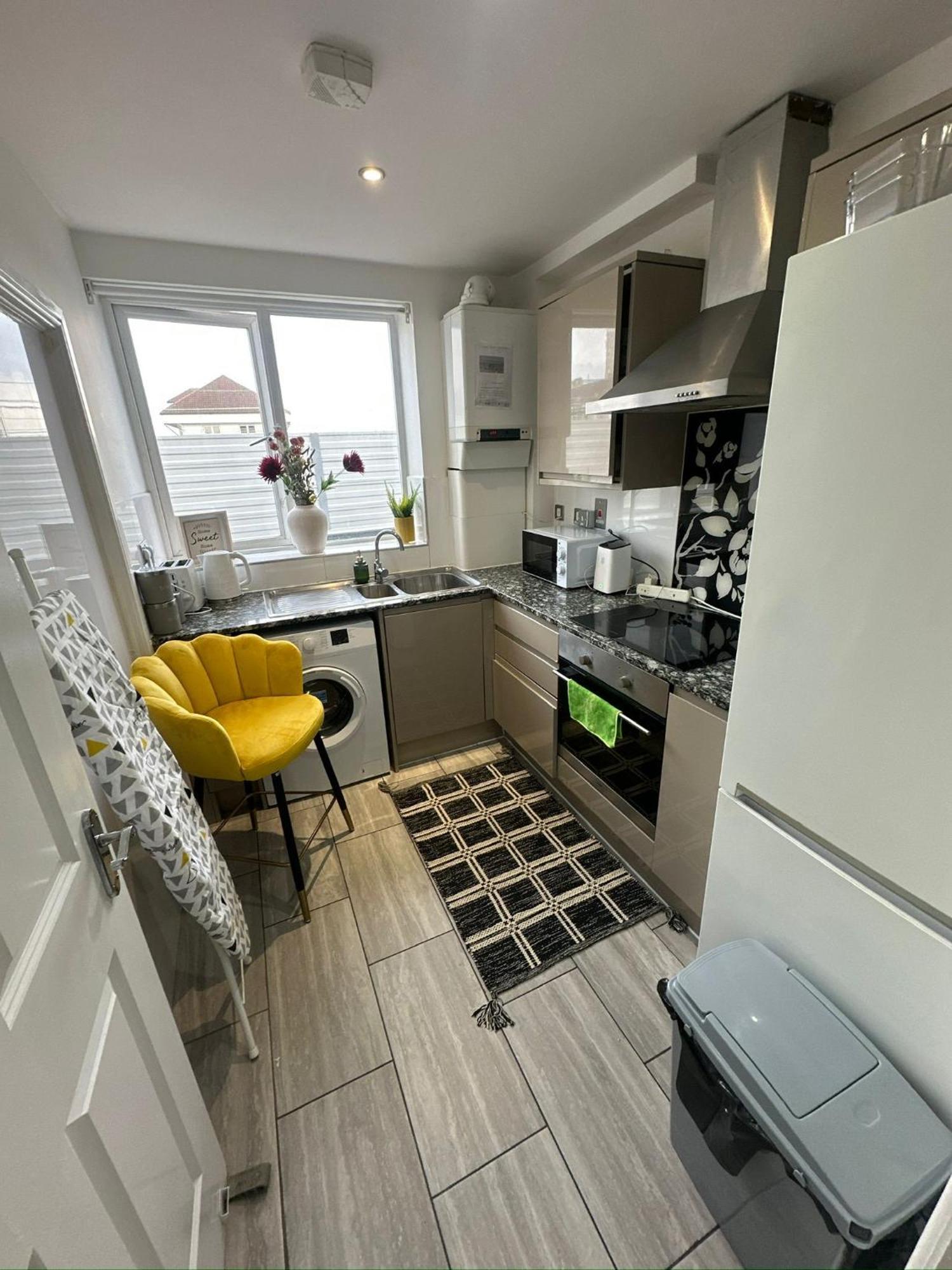 Cosy Luxurious Room In The Heart Of London Exterior photo